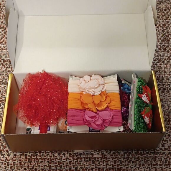 Khristie Hair Accessories 8 Piece Gift Box New - Picture 2 of 6